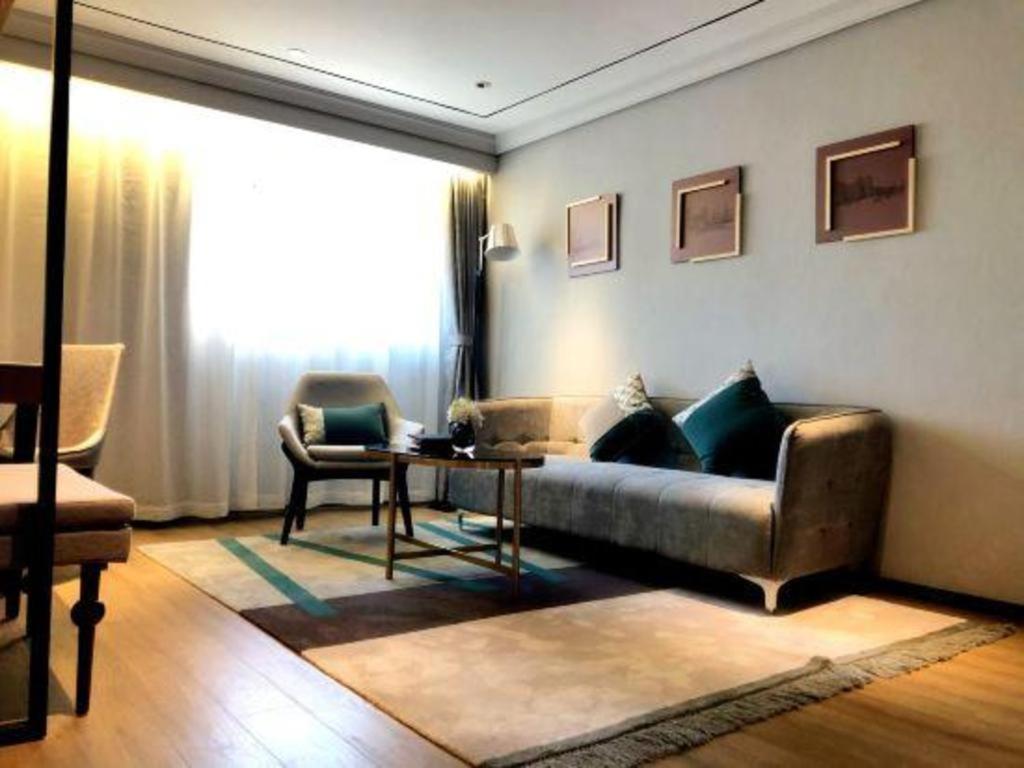 Yitel Premium Zhongshan Park 4*