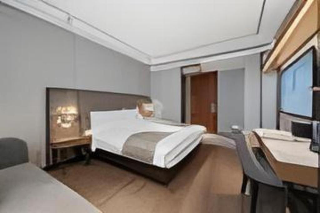 Yitel Premium Zhongshan Park