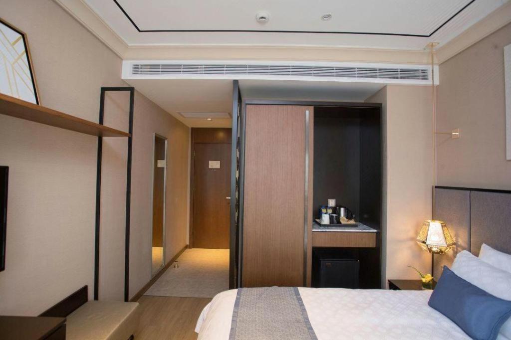 Yitel Premium Zhongshan Park Hotel Shanghai